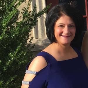 Meet your Posher, Laura